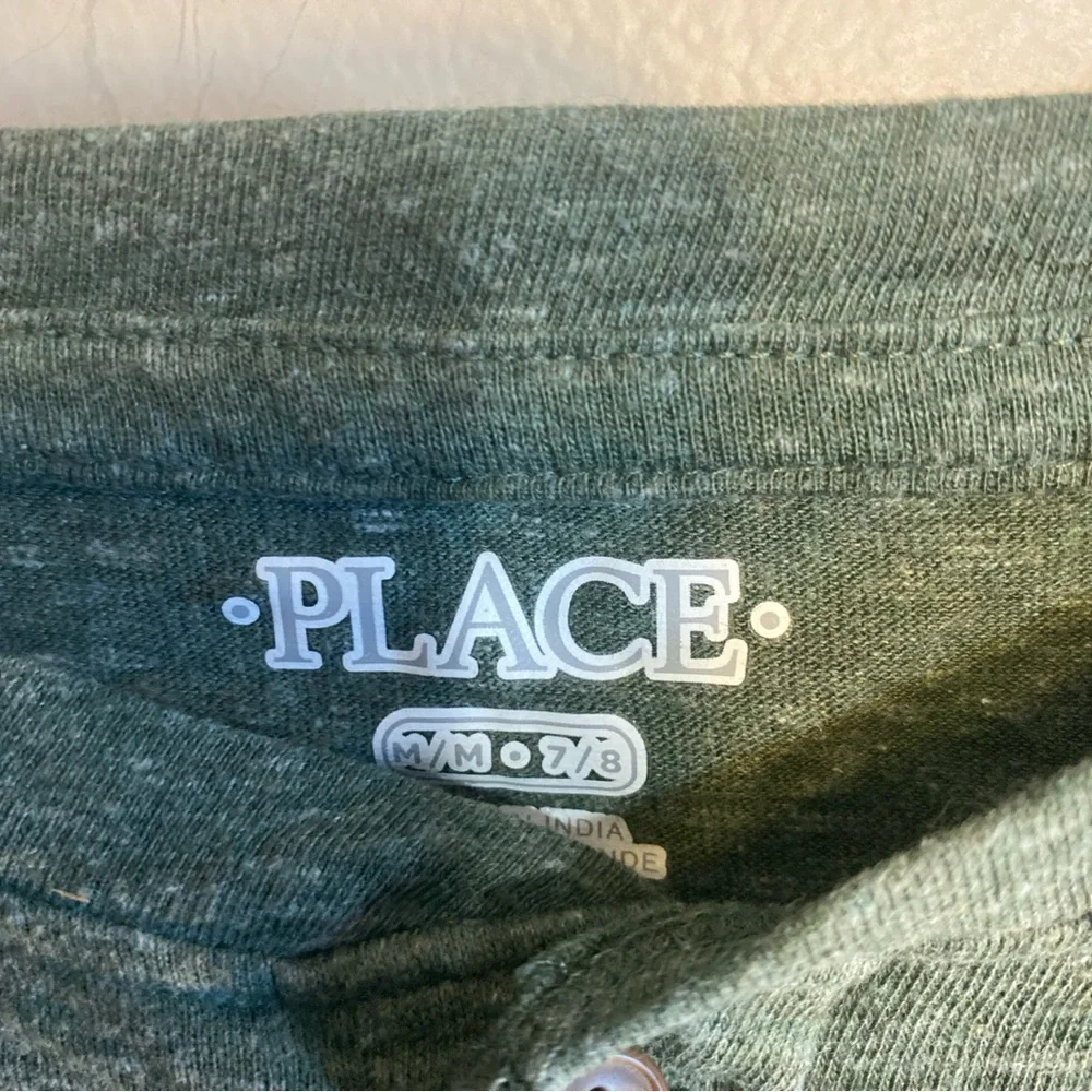 Children’s Place Boys Sz M (7/8)‎ Long Sleeve Green Tee
